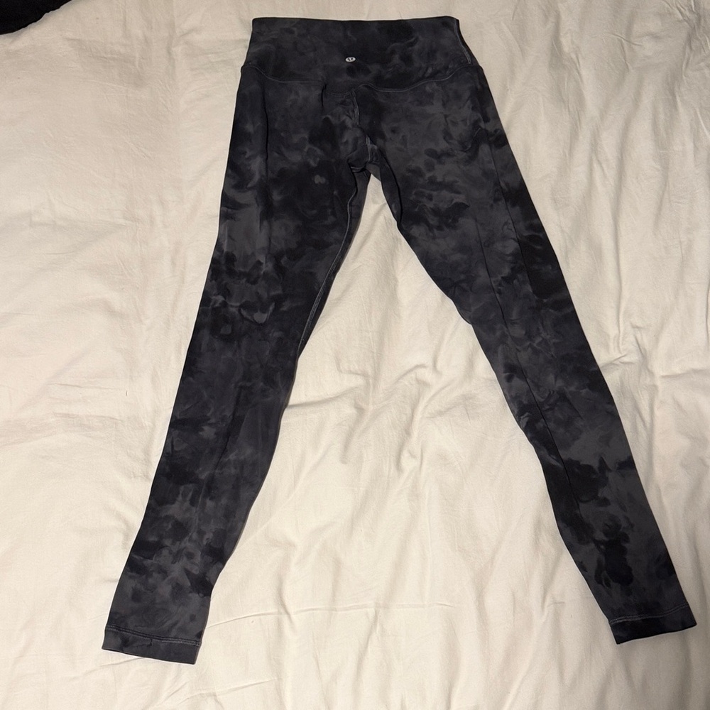 Lululemon size 6 28in space dye leggings